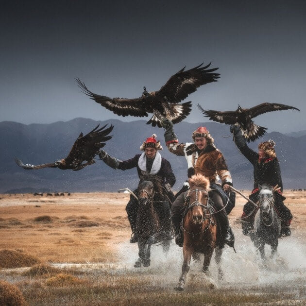 Mongolian Eagle Hunters Riding on Horses in the Vast Gobi DesertThe Silk Road & Eagle Hunters with Bayar, Erdenebulgan & Andy - Photography - WORKSHOP - Zhoola