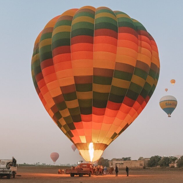 Load image into Gallery viewer, Hot air balloon ride over Luxor
