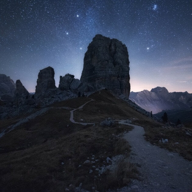 Load image into Gallery viewer, Sunrise photo capture at the stunning Cinque Torri, the famous five stone towers Dolomites with Bruno Pisani &amp; Luka Vunduk - Photography &amp; Exploration - Zhoola
