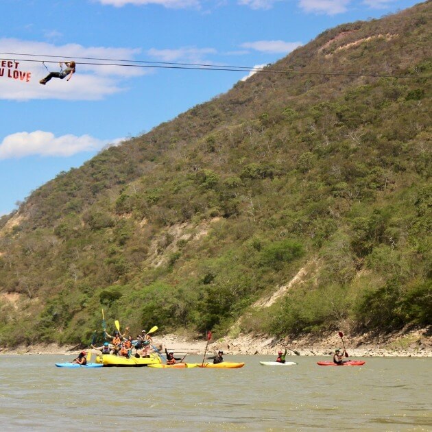 A group enjoying whitewater rafting - Kingdom of clouds with Luigi Marmanillo - Rafting & camping - EXPEDITION
