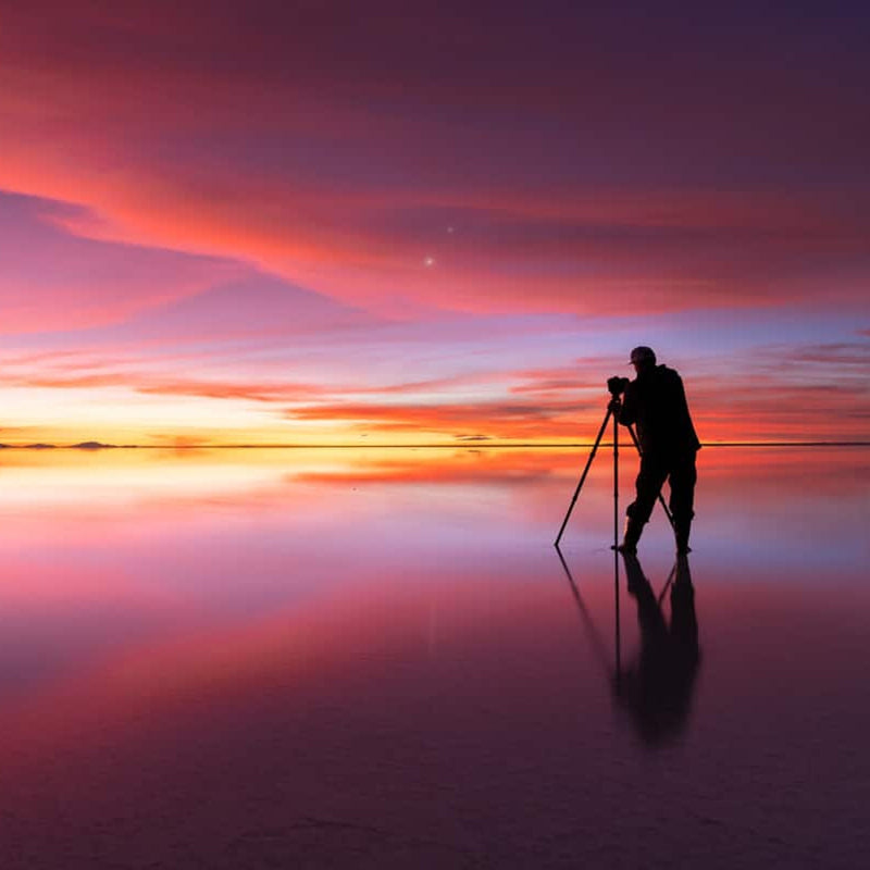 Load image into Gallery viewer, Incredible sunset reflections in the Salar de Uyuni - Astro Photography with Colby Brown - Photography &amp; Hike - Workshop - Zhoola
