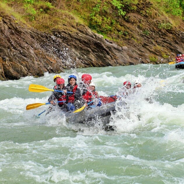 Load image into Gallery viewer, A group enjoying whitewater rafting - Kingdom of clouds with Luigi Marmanillo - Rafting &amp; camping - EXPEDITION
