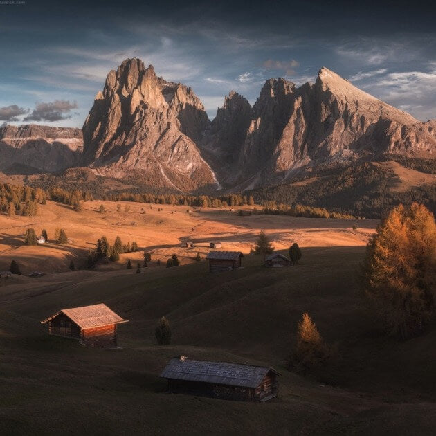 Load image into Gallery viewer, Scenic sunset over the Alpe di Siusi area with the Tre Cime Dolomites with Bruno Pisani &amp; Luka Vunduk - Photography &amp; Exploration - Zhoola
